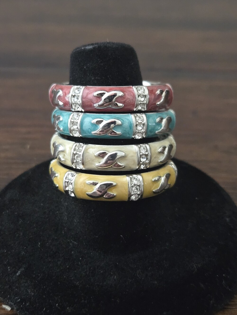 Lauren G Adams Elegant Hugs Stackable Multicolor Enamel Silver Ring Set 9-10